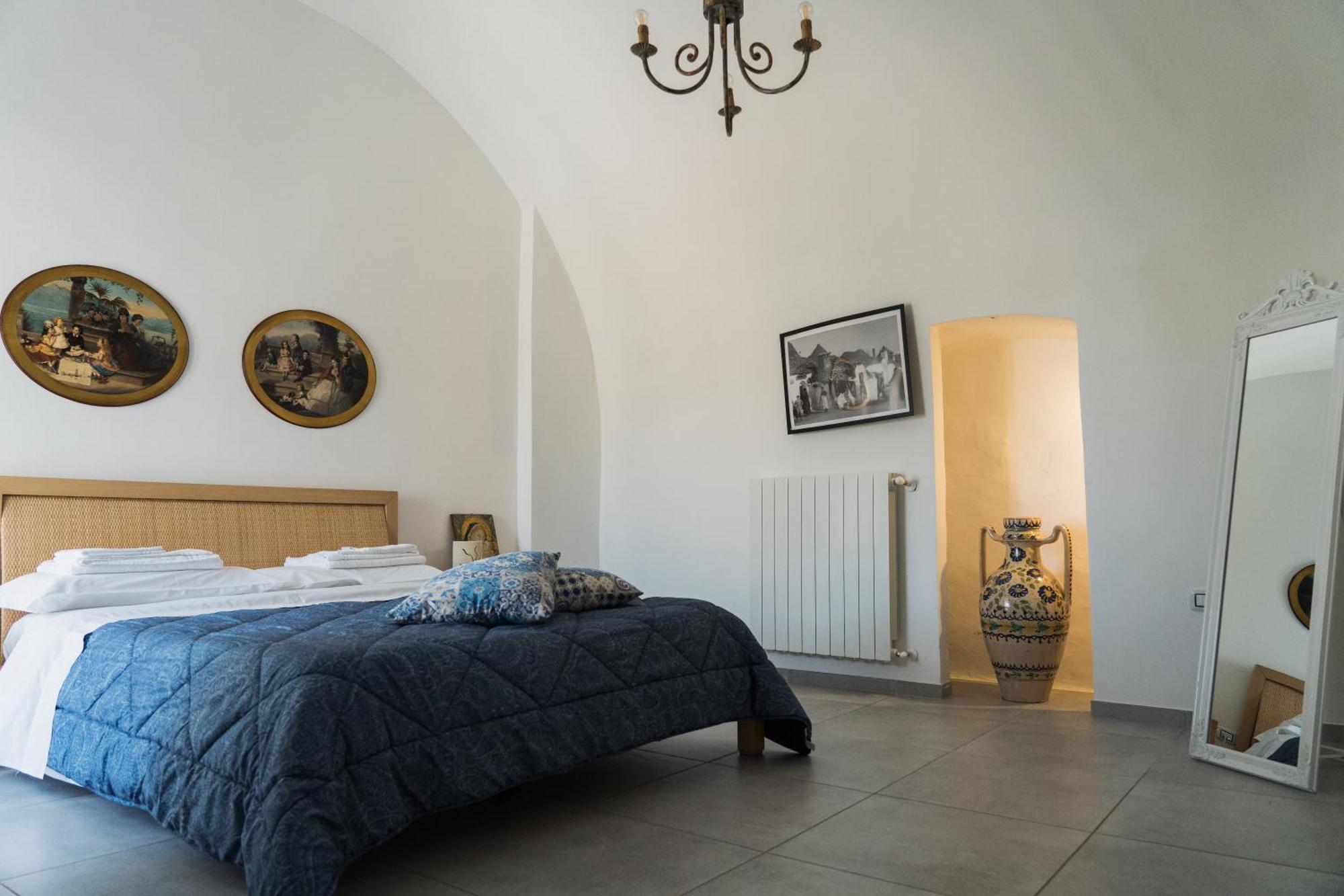 La Corte Di Navarrete Laterza Bagian luar foto